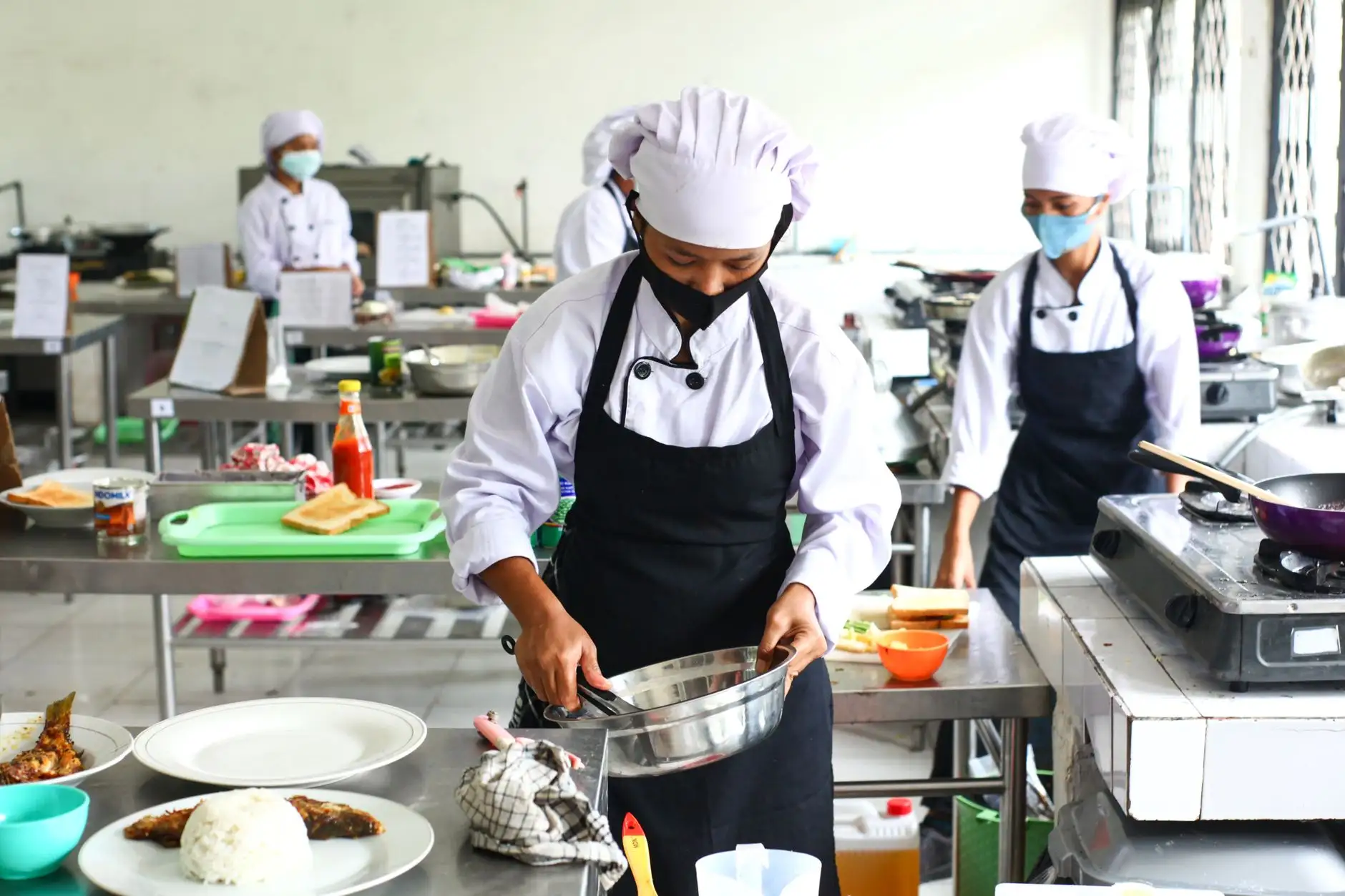 餐饮品牌连锁孵化全流程解析:从品牌定位到体系搭建的实战路径